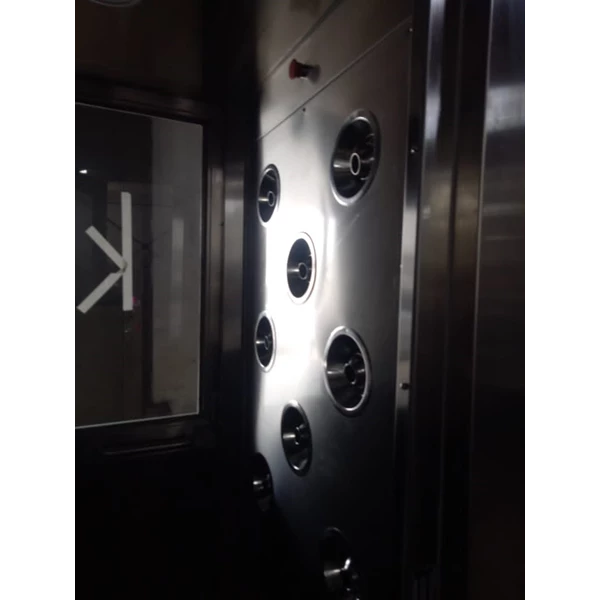 Air Shower Room Push Door